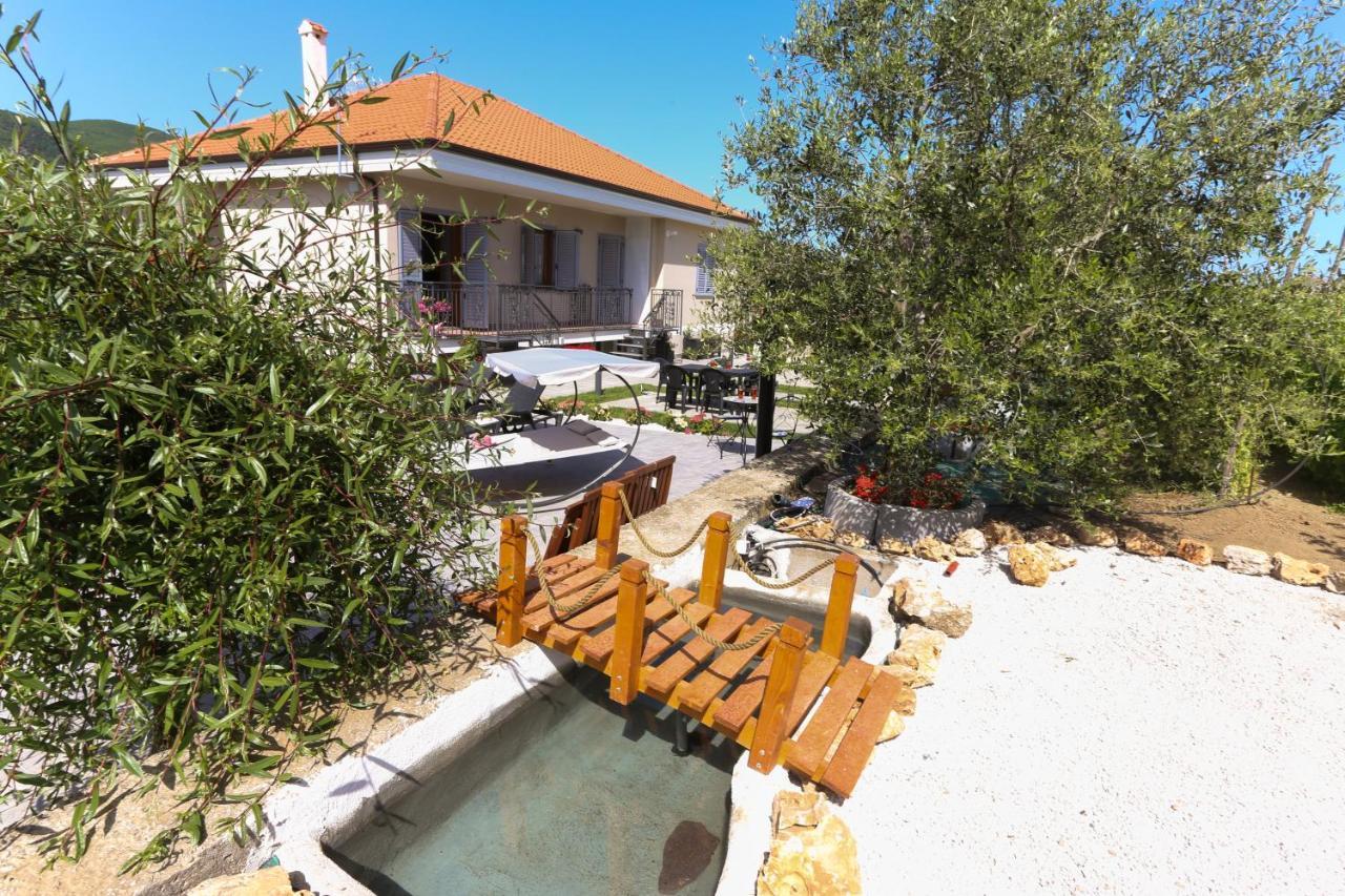 Il Violino Degli Dei Holiday House Аджерола Екстериор снимка